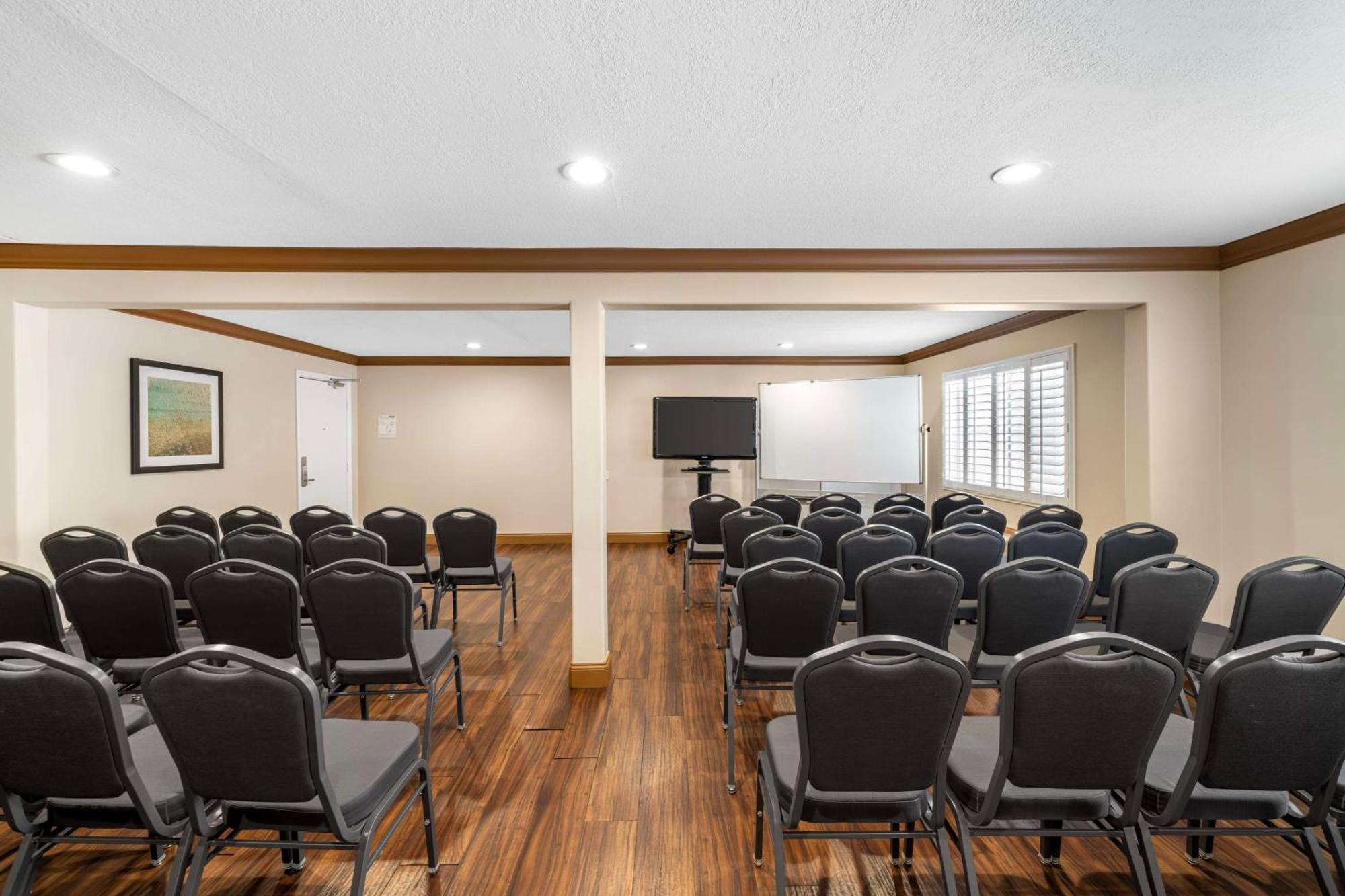Best Western Oxnard Inn Bagian luar foto