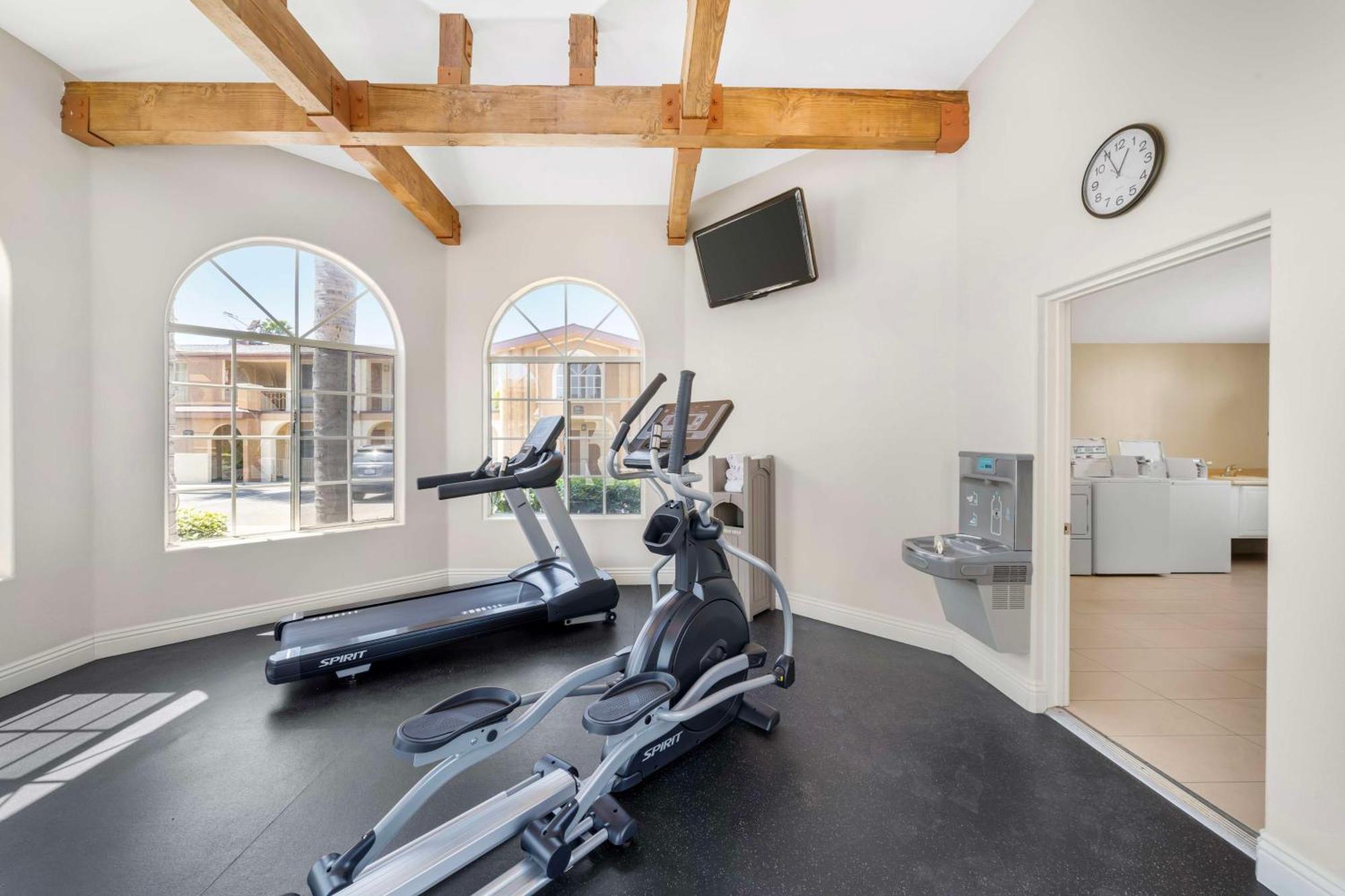 Best Western Oxnard Inn Bagian luar foto